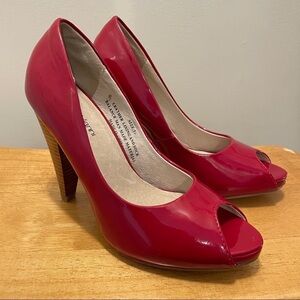 NWOT Y2K Roberto Vianni Red Peep Toe Heels - 5.5